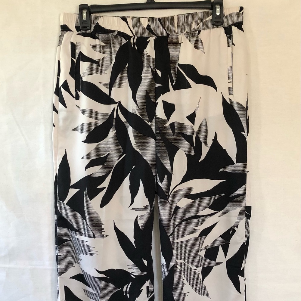 Worthington Palazzo Pants with elastic waistband and pockets